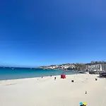 Sunshine - Modern Three Bedroom - No 1 * 멜리에하